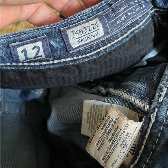 MISS ME- Low Rise Straight Leg Jean - Picture 6 of 9